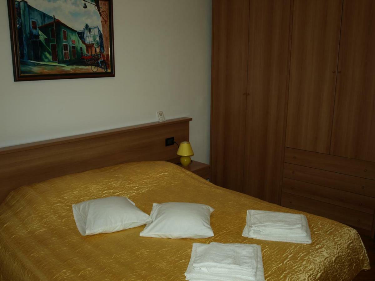 Apartment Branko With Free Parking อิตชิชี ภายนอก รูปภาพ