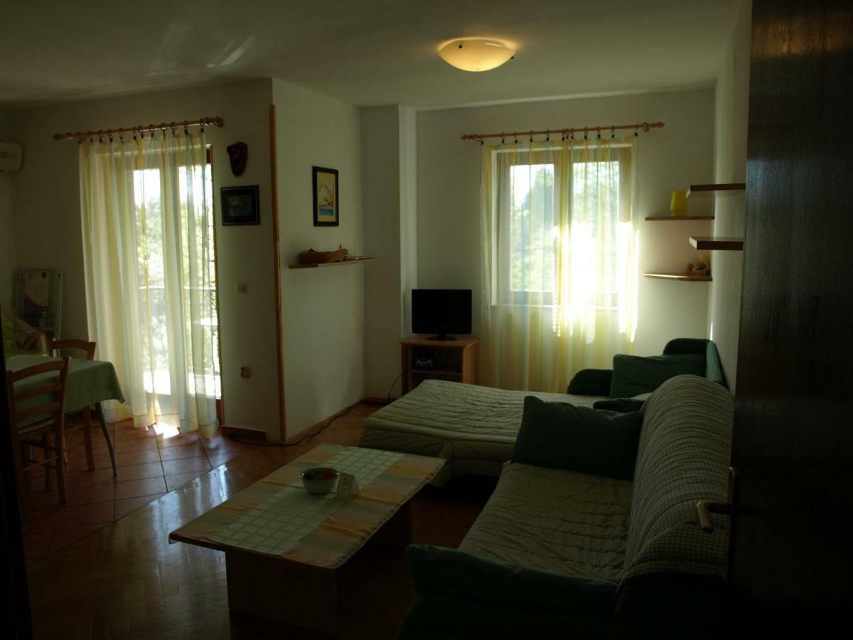 Apartment Branko With Free Parking อิตชิชี ภายนอก รูปภาพ