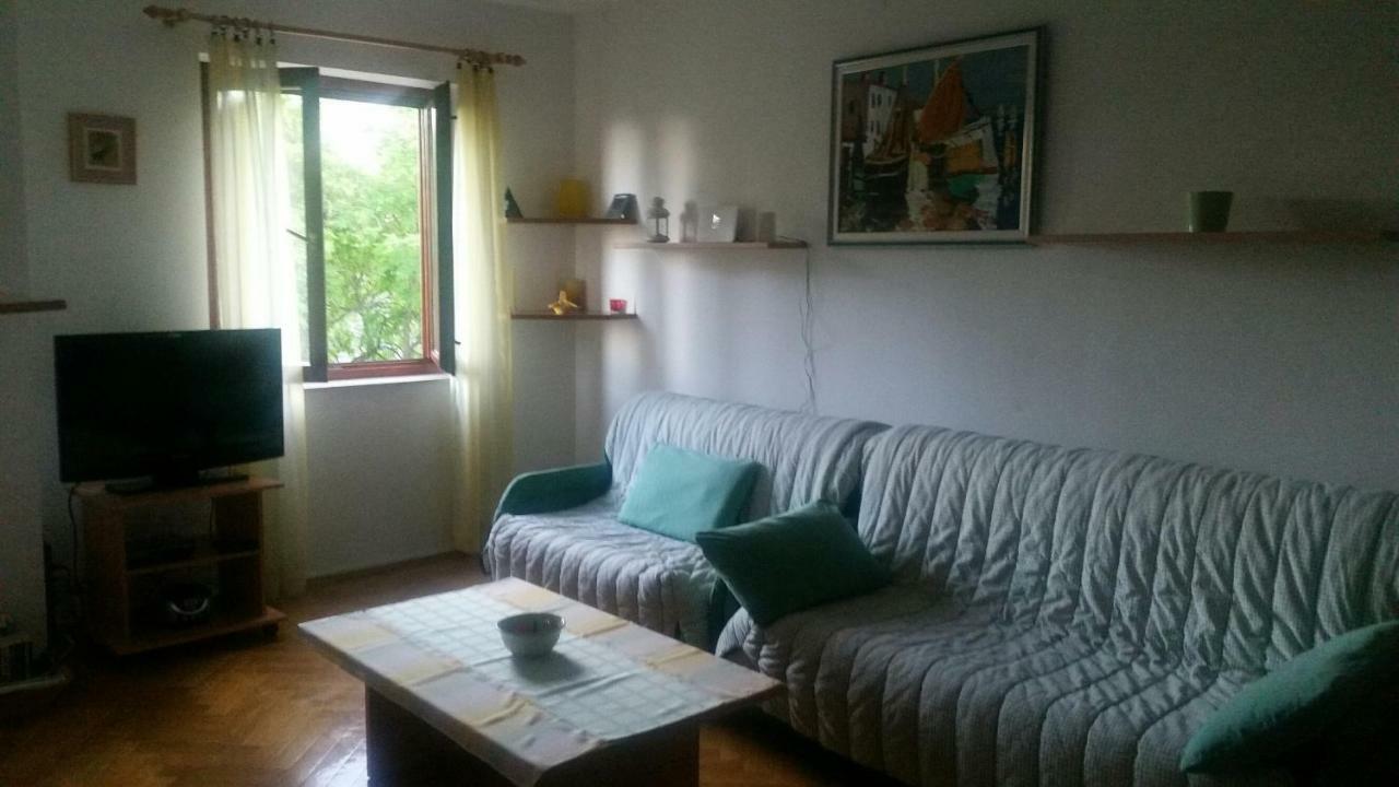 Apartment Branko With Free Parking อิตชิชี ภายนอก รูปภาพ