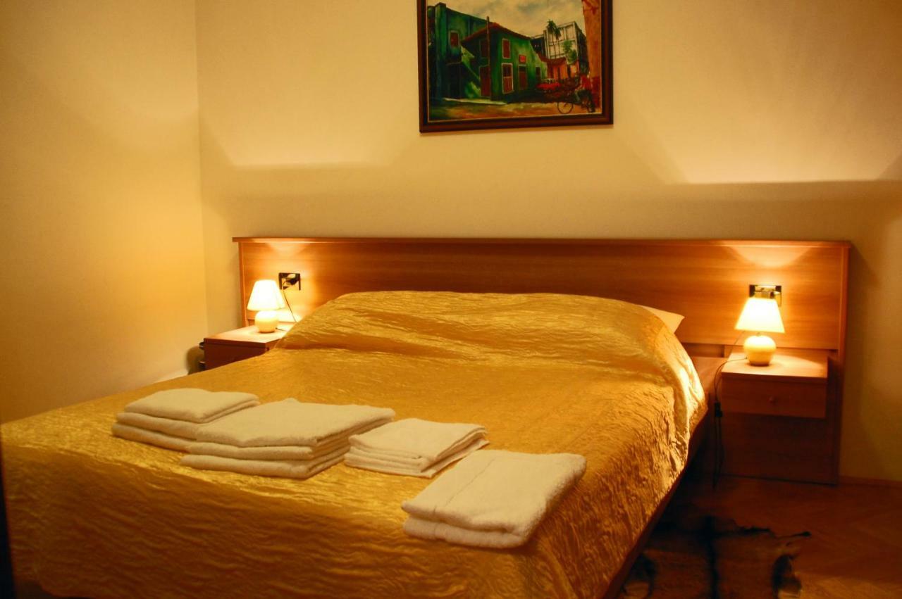Apartment Branko With Free Parking อิตชิชี ภายนอก รูปภาพ