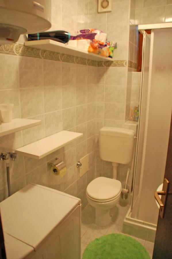 Apartment Branko With Free Parking อิตชิชี ภายนอก รูปภาพ